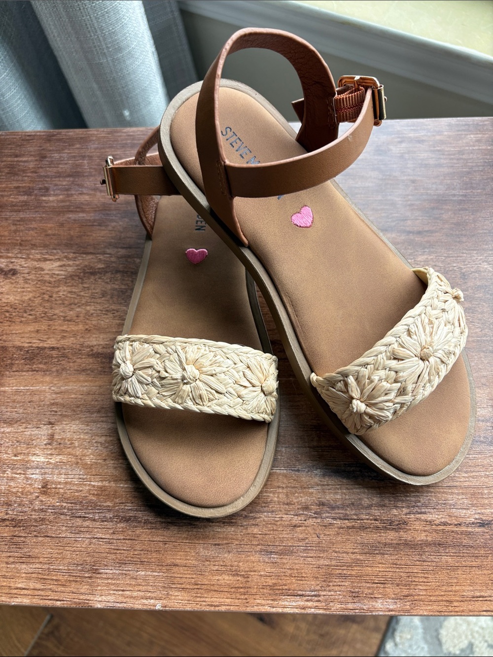 *** GENTLY WORN*** Steve Madden Brown Sandals with Braided Natural Front Strap